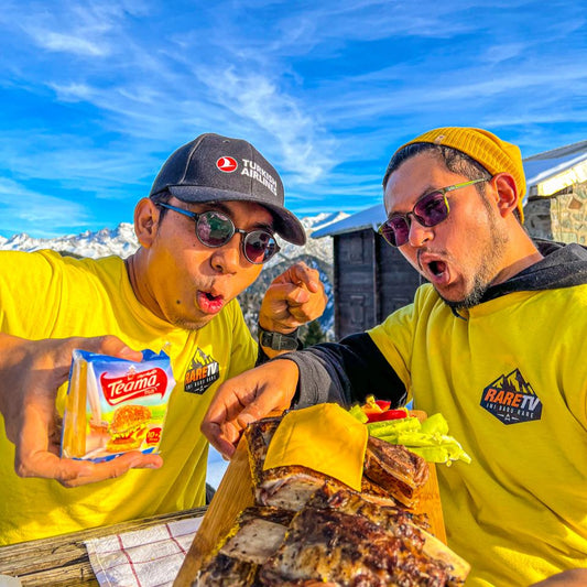 RARE NATION T-SHIRT - HIKING RARETV